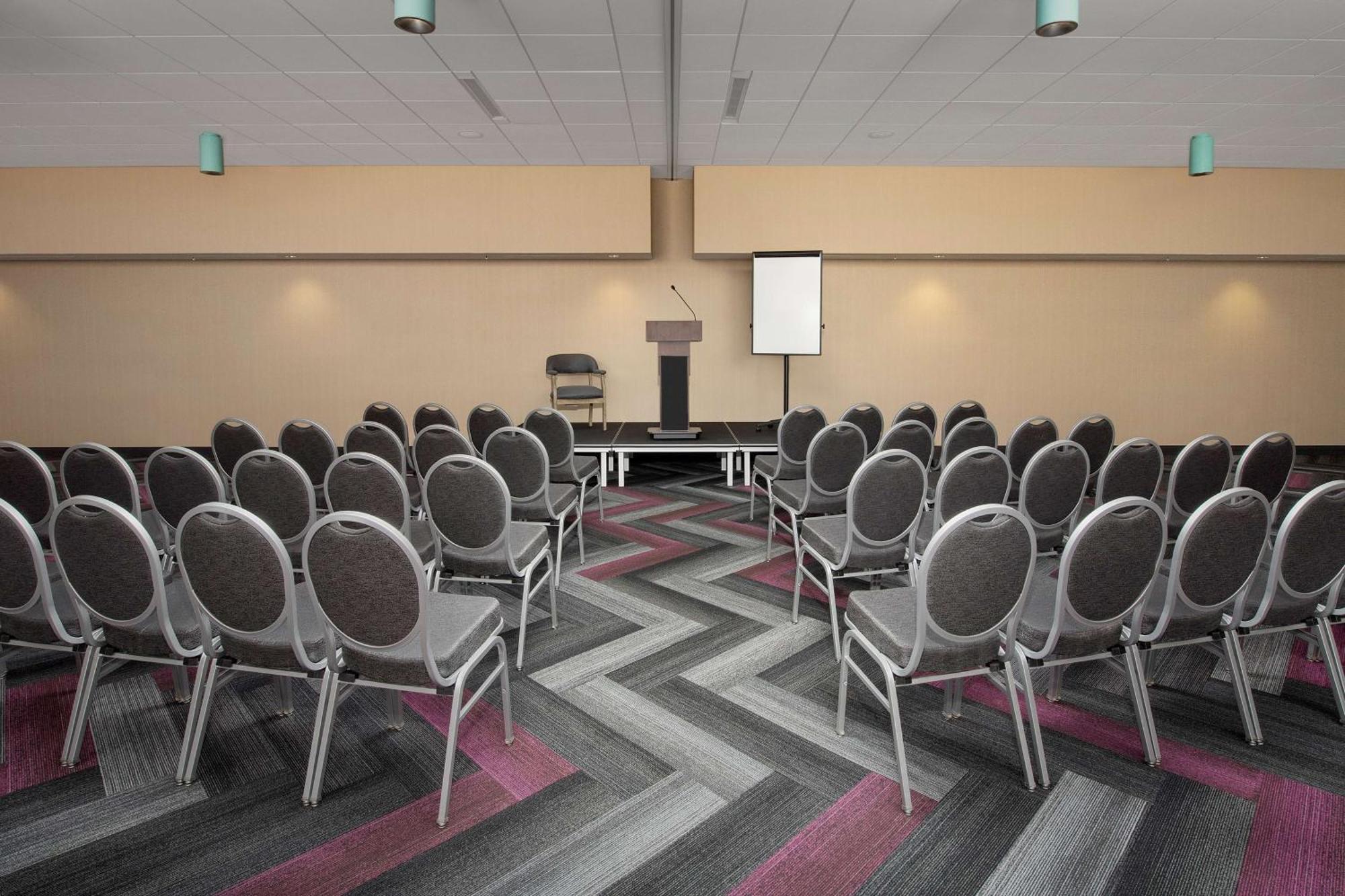 Tru By Hilton Orlando Convention Center Hotel Williamsburg Ngoại thất bức ảnh